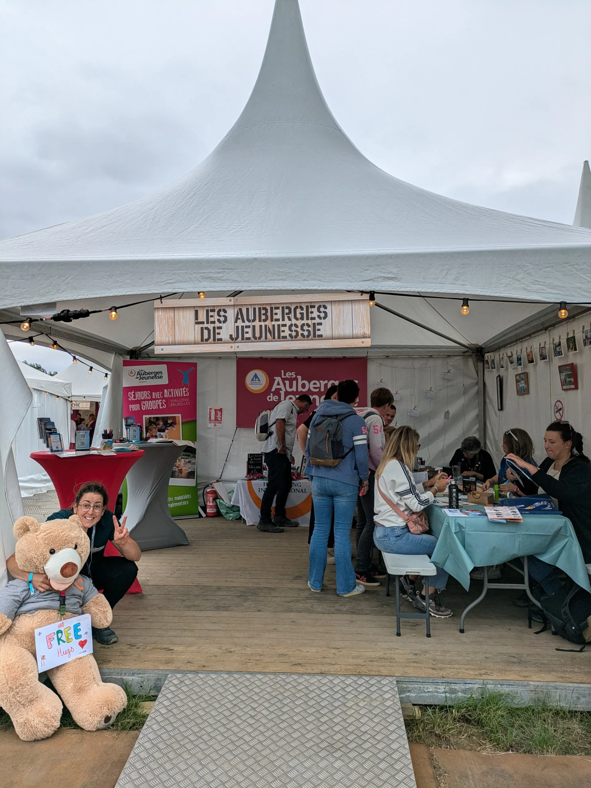 𫶠Festival Les Solidarités 1 chapiteau Solidarité