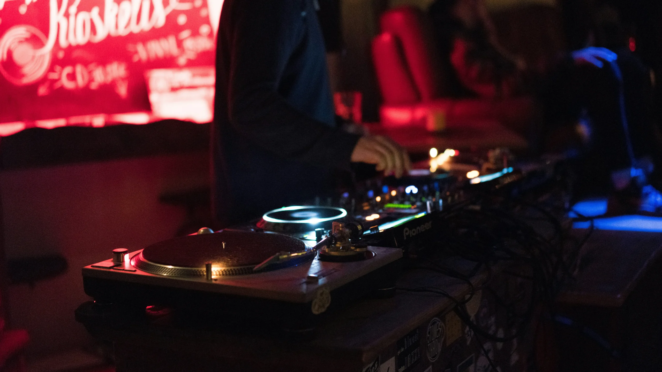dj-decks